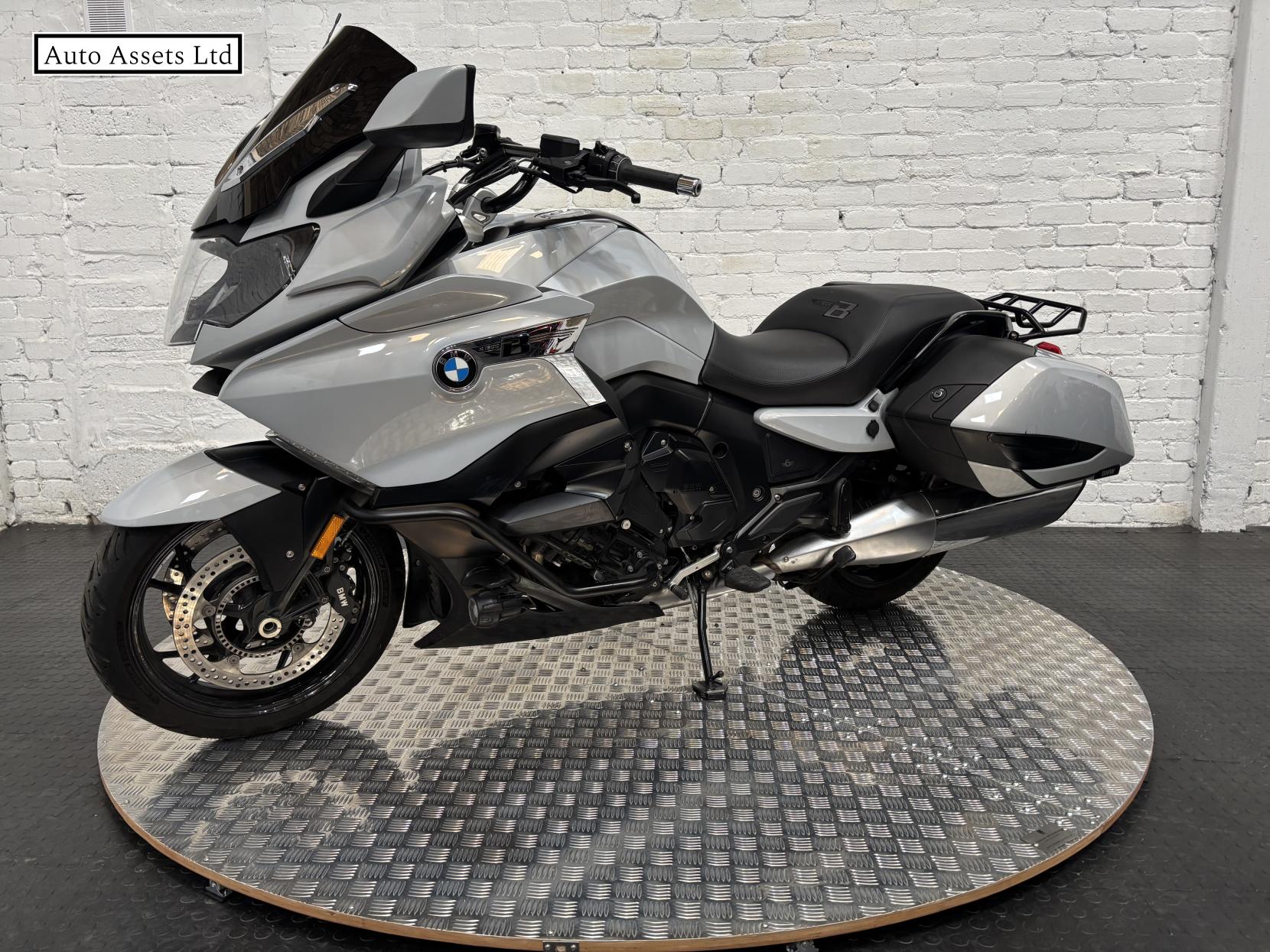 BMW K 1600 B 1600 Tourer Petrol Manual Euro 4 (160 ps)