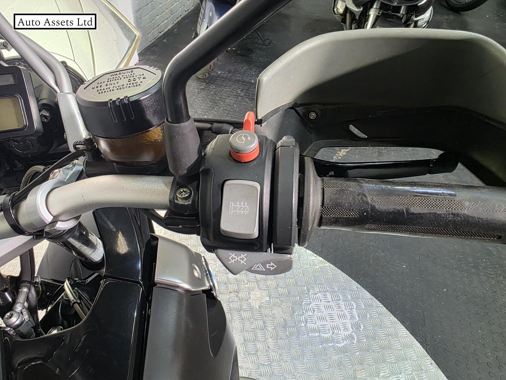 BMW R 1200 GS 1200 Adventure Petrol Manual (104 ps)