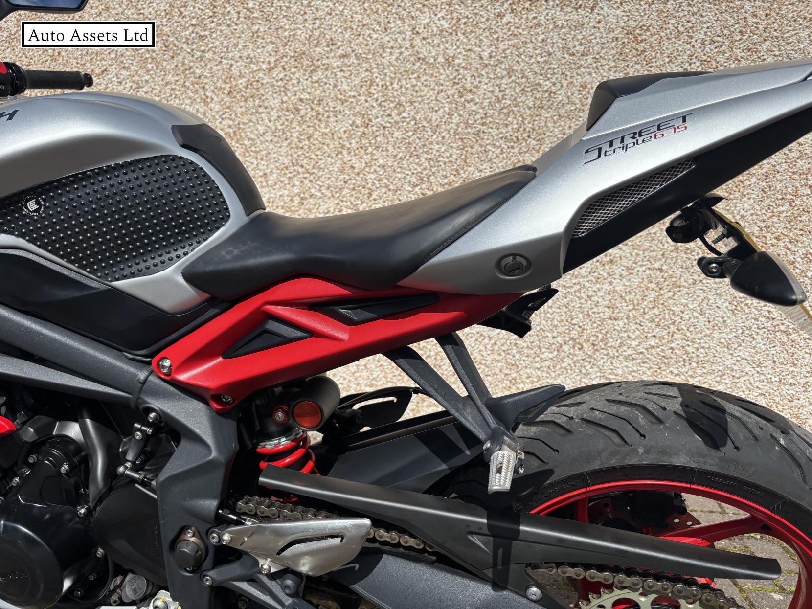 Triumph Street Triple 675 675 RX Naked Petrol Manual O-ring (106 ps)