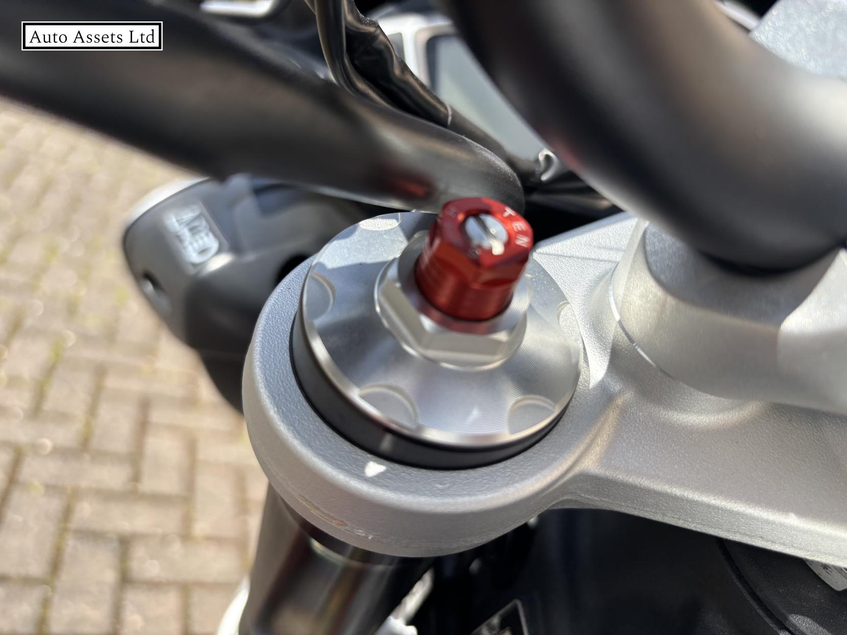 Triumph Street Triple 675 675 RX Naked Petrol Manual O-ring (106 ps)