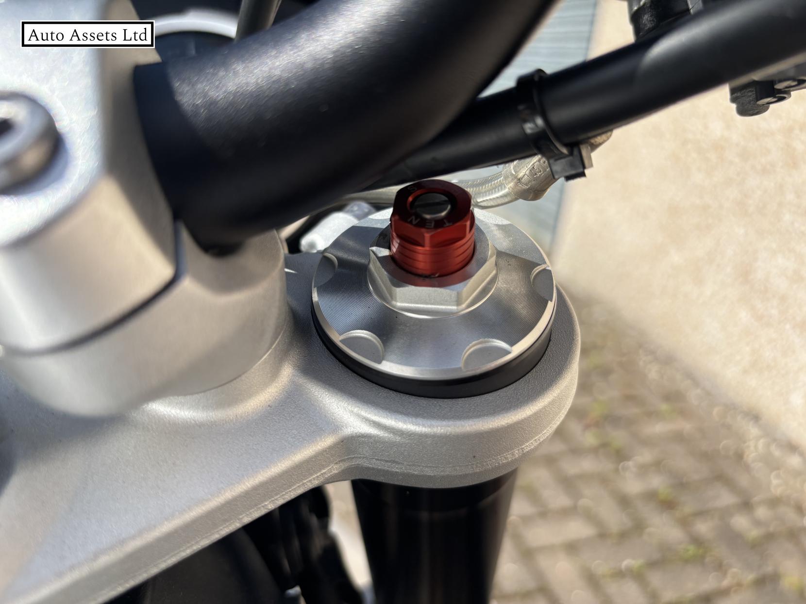 Triumph Street Triple 675 675 RX Naked Petrol Manual O-ring (106 ps)