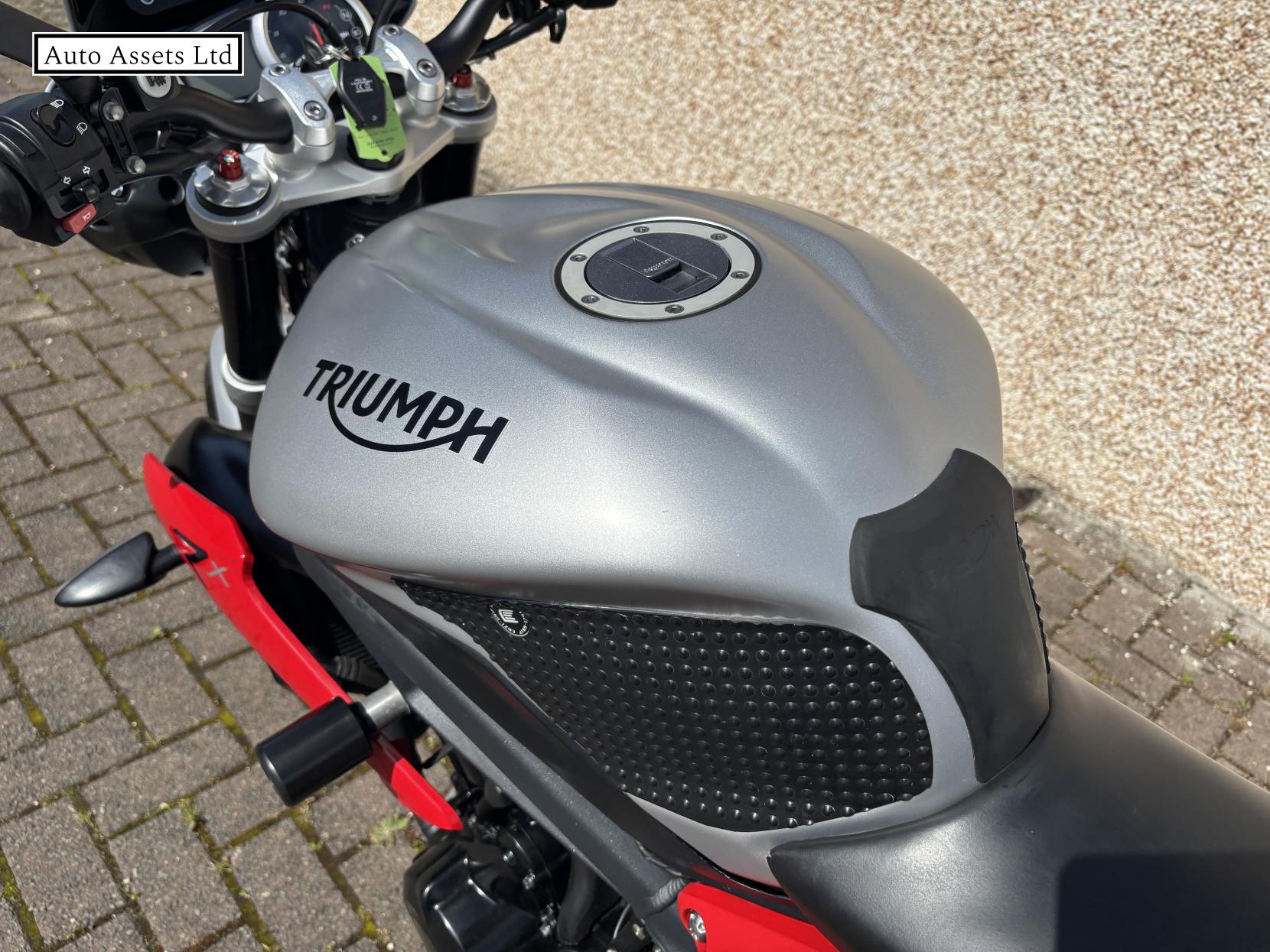 Triumph Street Triple 675 675 RX Naked Petrol Manual O-ring (106 ps)