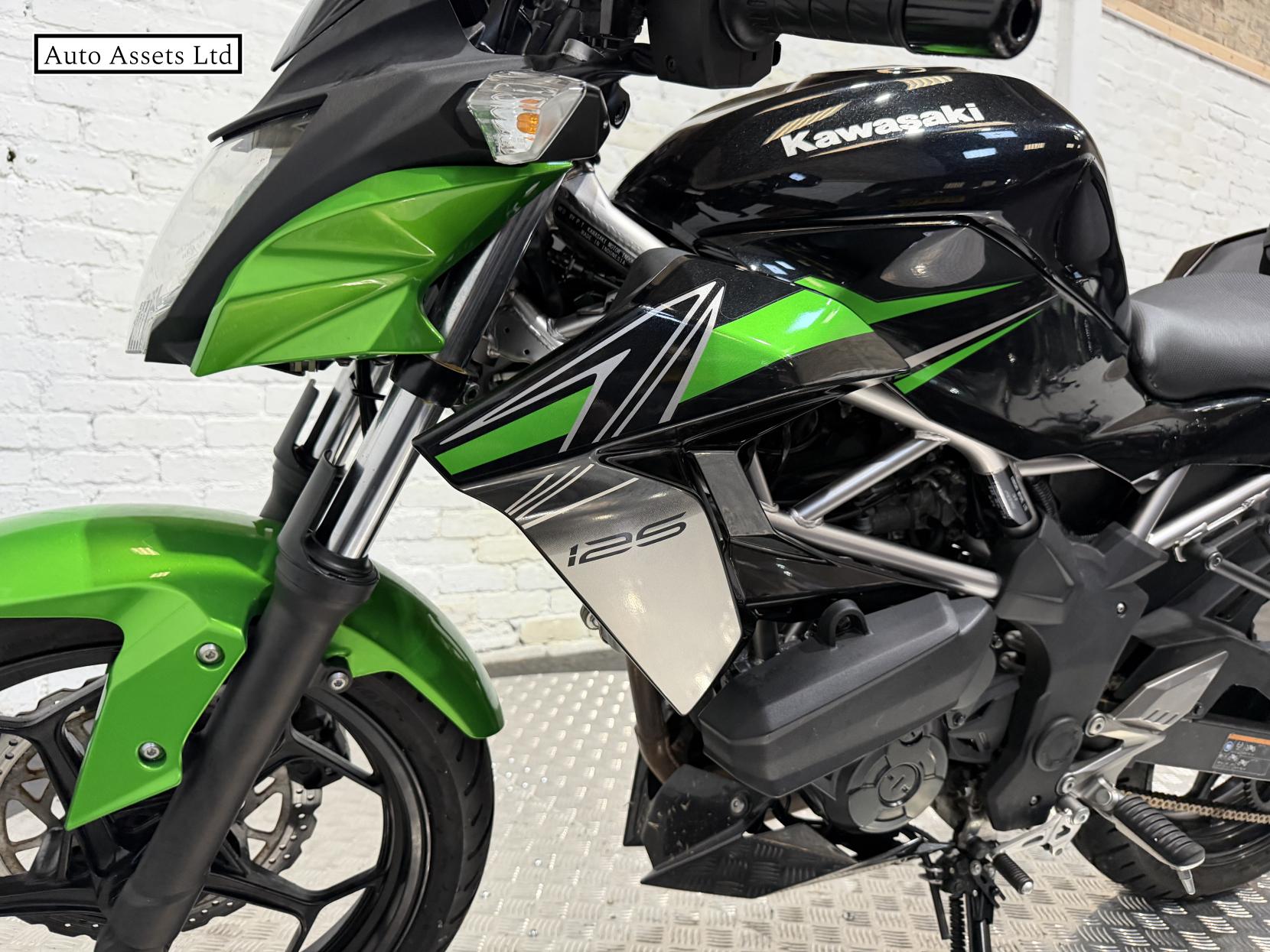 Kawasaki Z125 125 Supernaked Petrol Manual Euro 5 (15 ps)