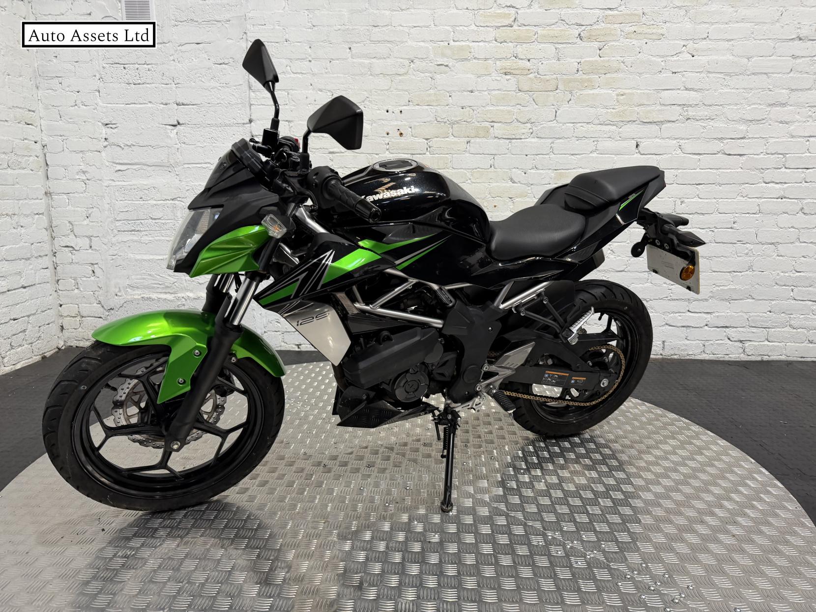 Kawasaki Z125 125 Supernaked Petrol Manual Euro 5 (15 ps)