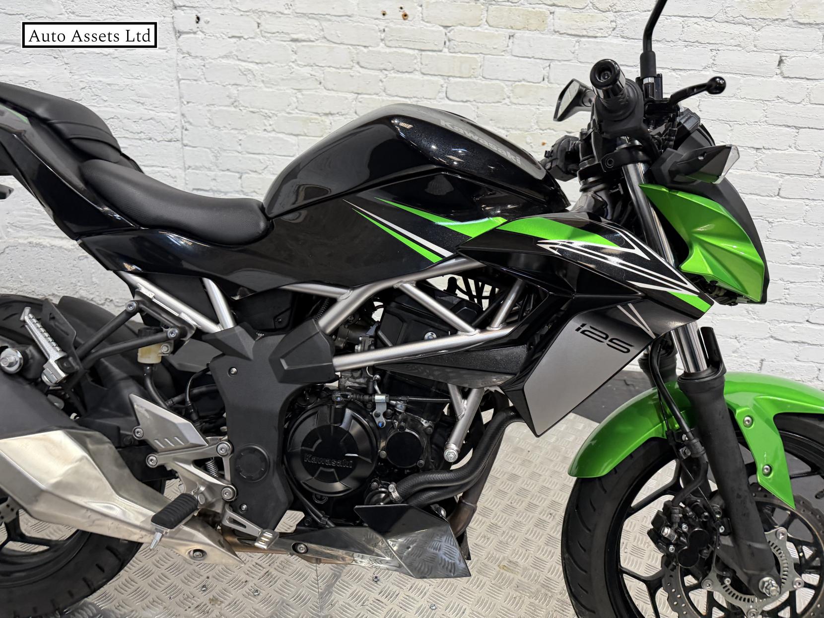 Kawasaki Z125 125 Supernaked Petrol Manual Euro 5 (15 ps)