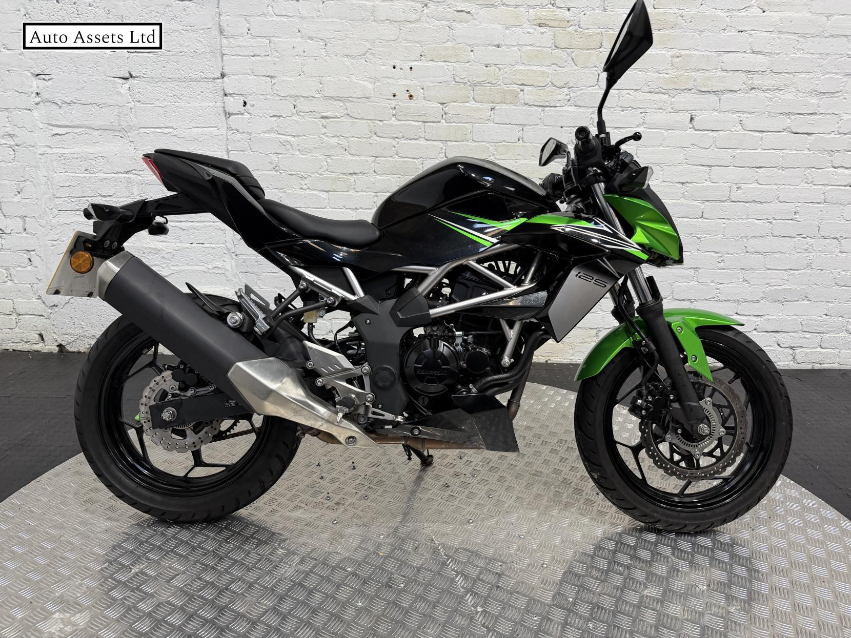 Kawasaki Z125 125 Supernaked Petrol Manual Euro 5 (15 ps)