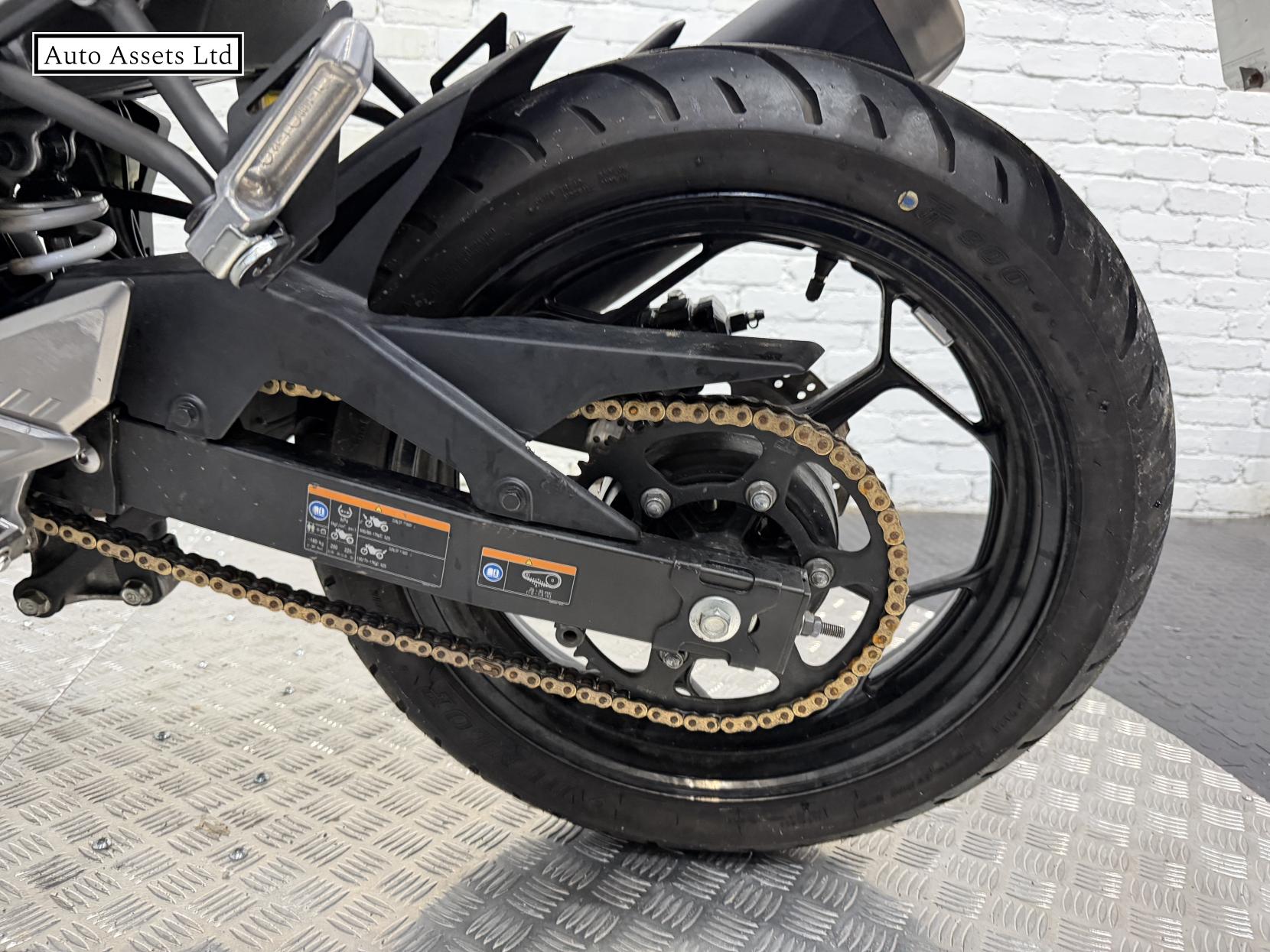 Kawasaki Z125 125 Supernaked Petrol Manual Euro 5 (15 ps)