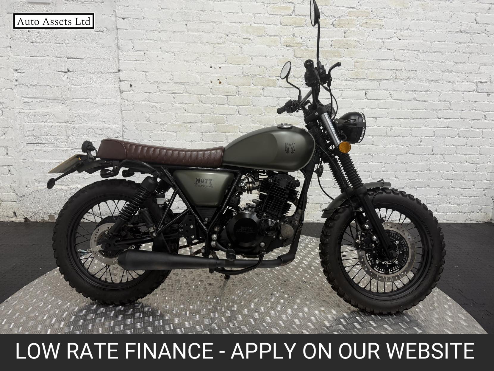 Mutt Hilts 250 250 Roadster/Retro Petrol Manual O-Ring Euro 5 (17 ps)