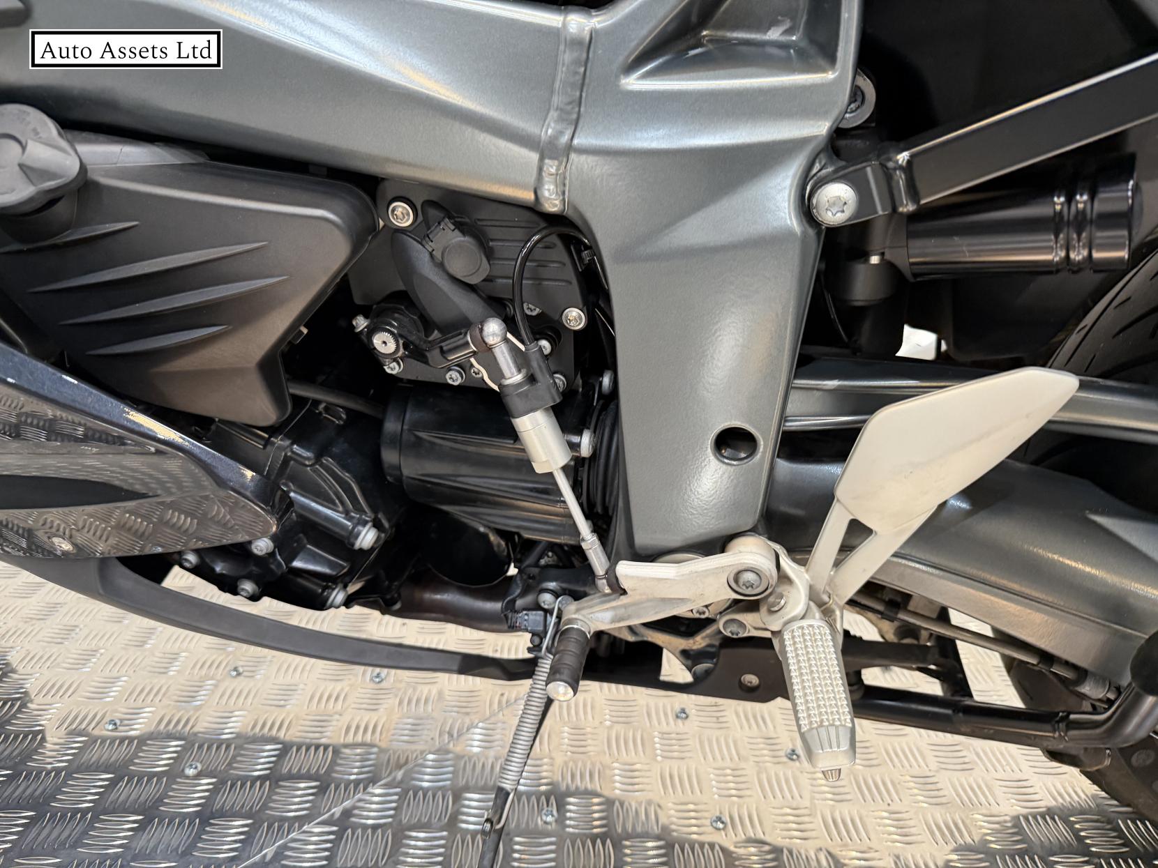 BMW K 1300 S 1300 Super Sports Petrol Manual (177 ps)