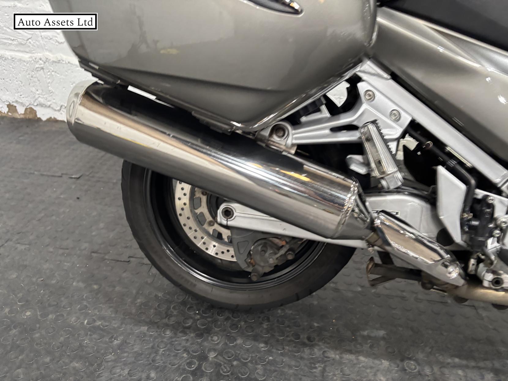 Yamaha FJR1300 1300 A Tourer Petrol Manual (147 ps)
