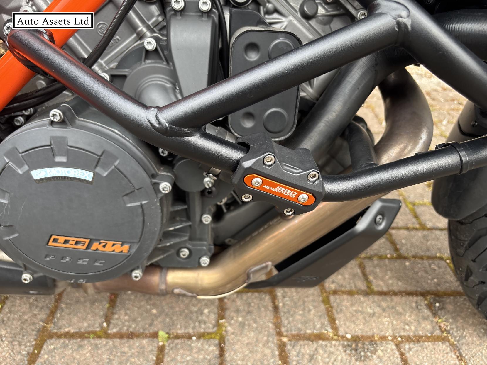 KTM 1290 Super Duke GT 1290 Sports Tourer Petrol Manual Euro 4 (175 ps)