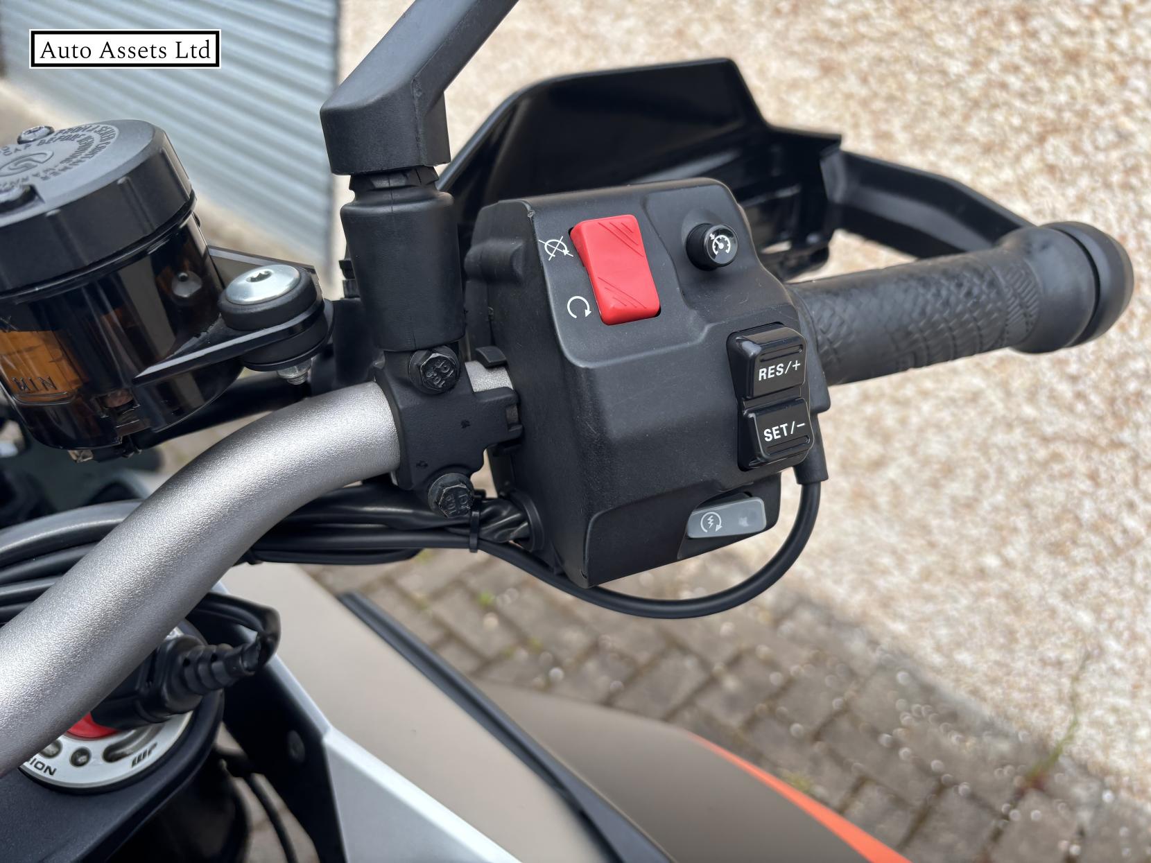 KTM 1290 Super Duke GT 1290 Sports Tourer Petrol Manual Euro 4 (175 ps)
