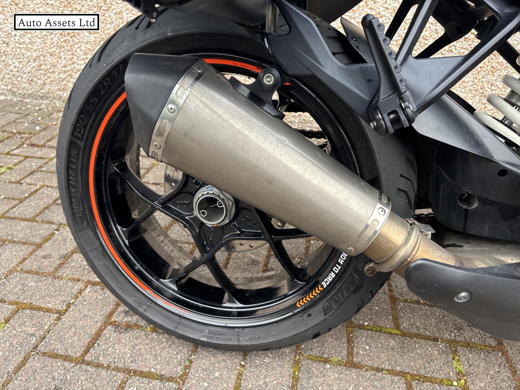 KTM 1290 Super Duke GT 1290 Sports Tourer Petrol Manual Euro 4 (175 ps)