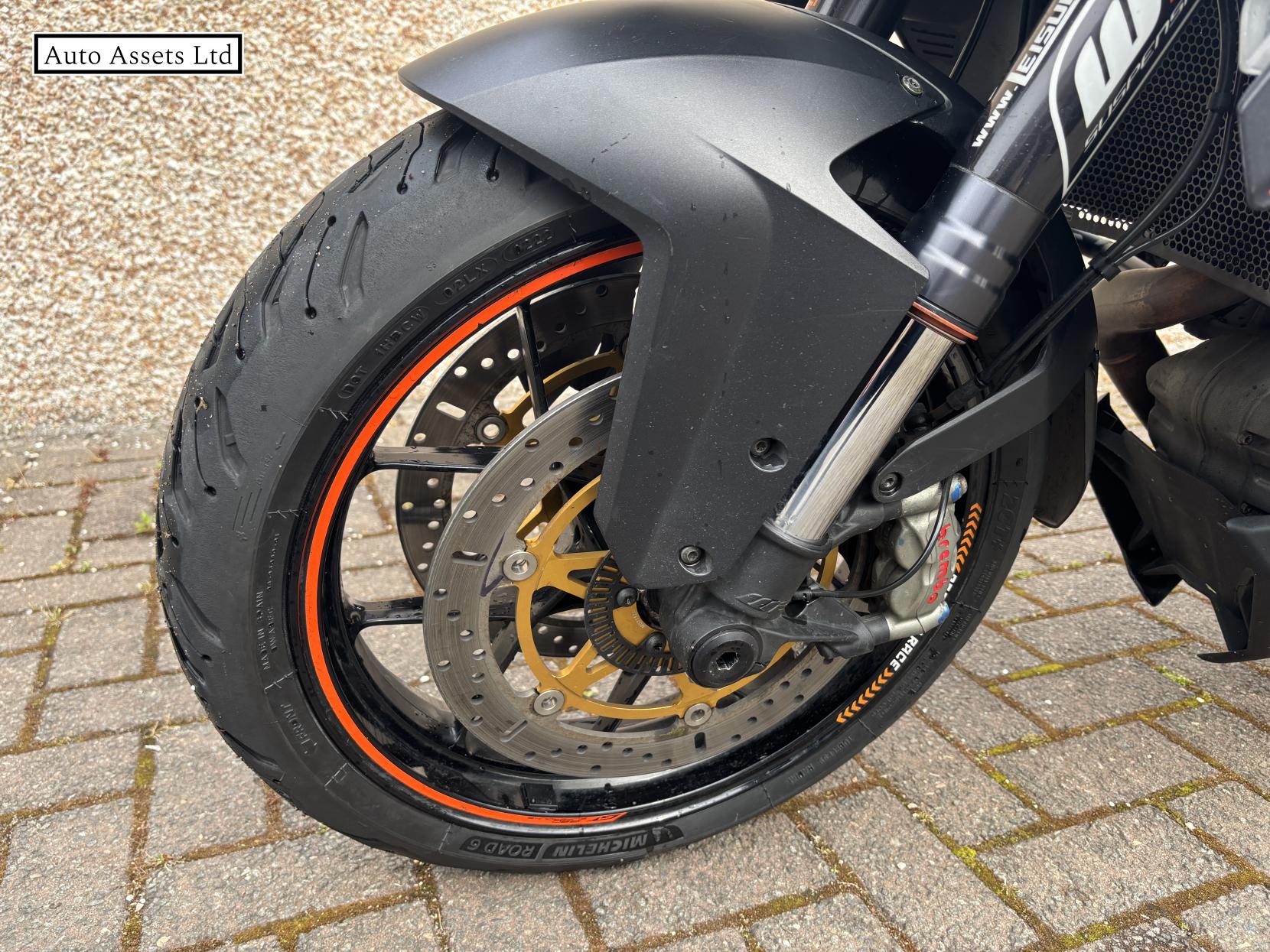 KTM 1290 Super Duke GT 1290 Sports Tourer Petrol Manual Euro 4 (175 ps)