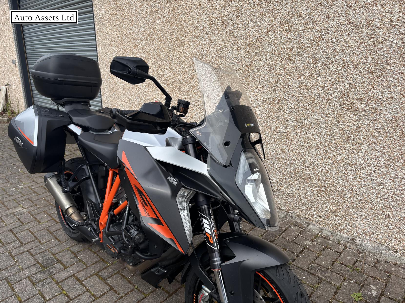 KTM 1290 Super Duke GT 1290 Sports Tourer Petrol Manual Euro 4 (175 ps)
