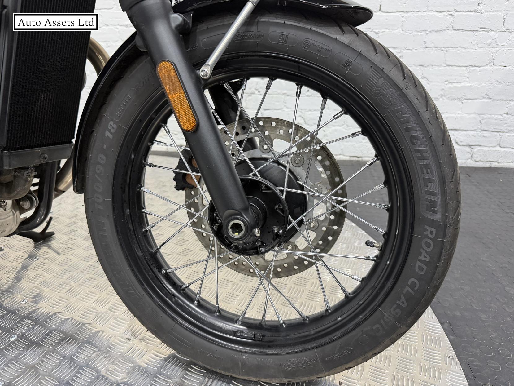 Triumph Bonneville T100 900 Roadster/Retro Petrol Manual Euro 5 (65 ps)