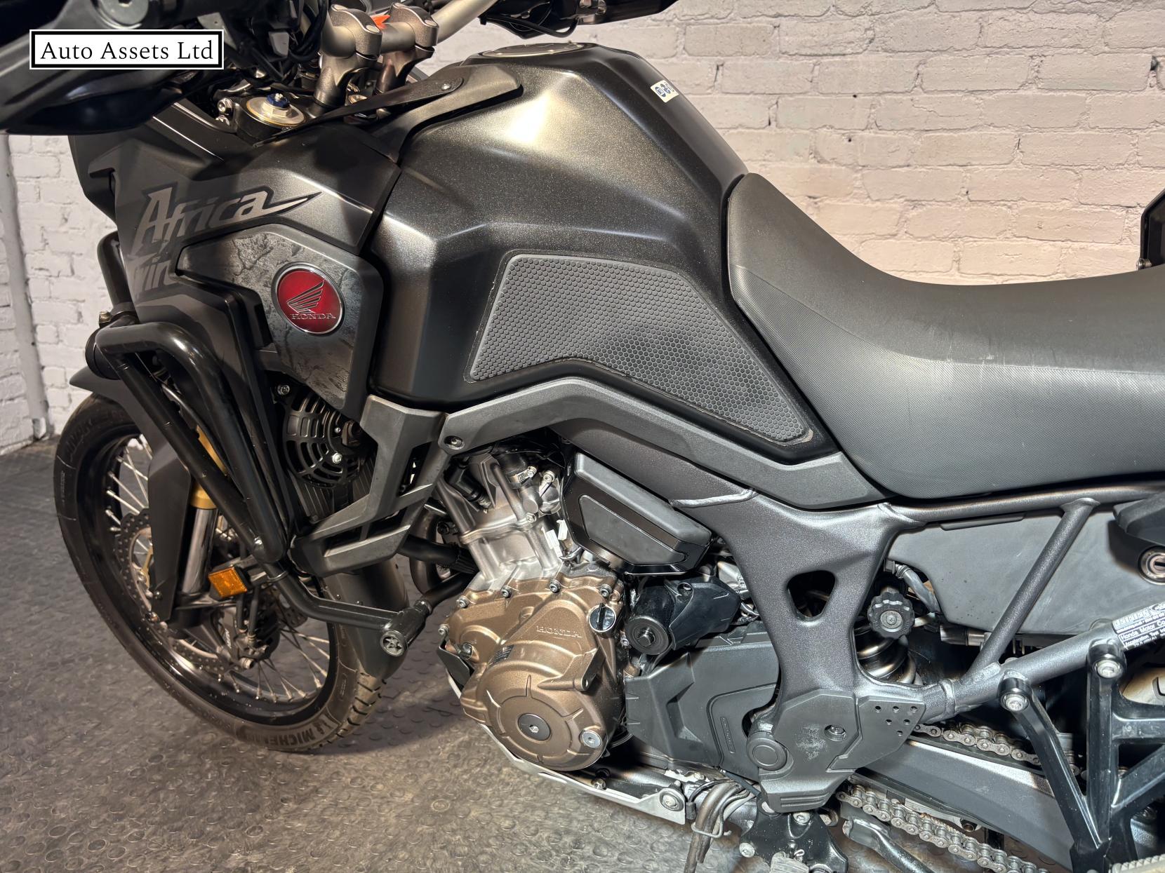 Honda CRF1000L Africa Twin 1000 Adventure Petrol Automatic Euro 4 (95 ps)