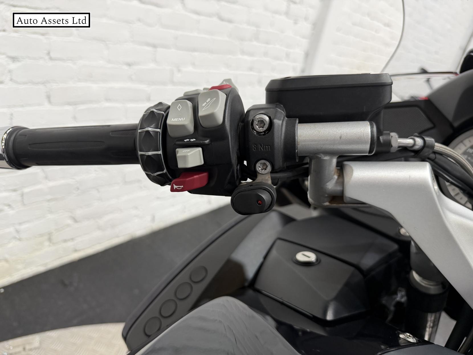 BMW R 1200 RT 1200 LE Sports Tourer Petrol Manual Euro 4 (125 ps)