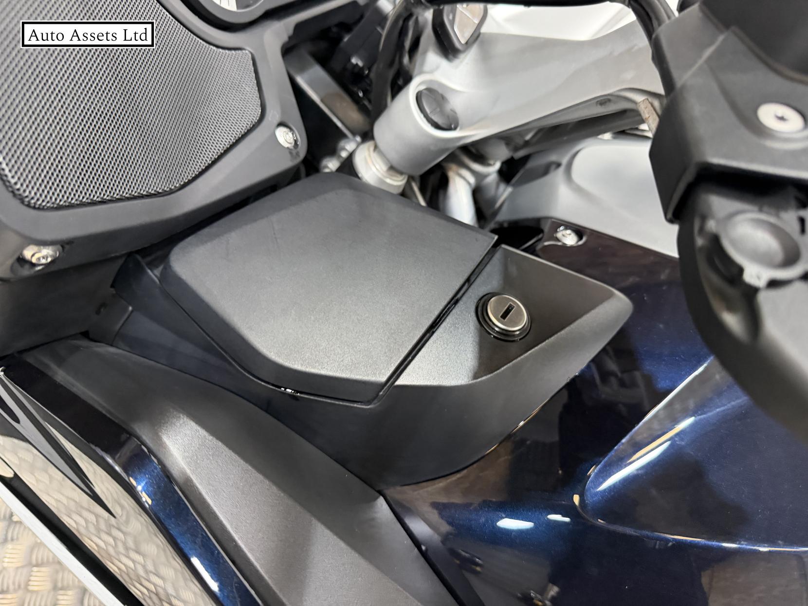 BMW R 1200 RT 1200 LE Sports Tourer Petrol Manual Euro 4 (125 ps)