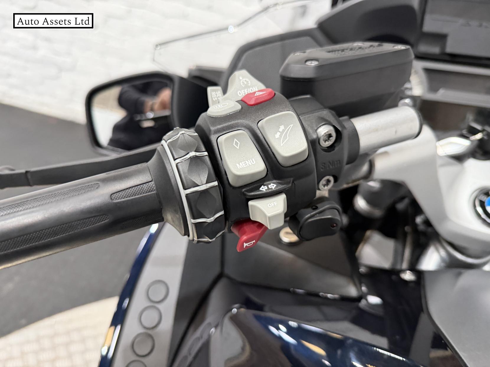 BMW R 1200 RT 1200 LE Sports Tourer Petrol Manual Euro 4 (125 ps)