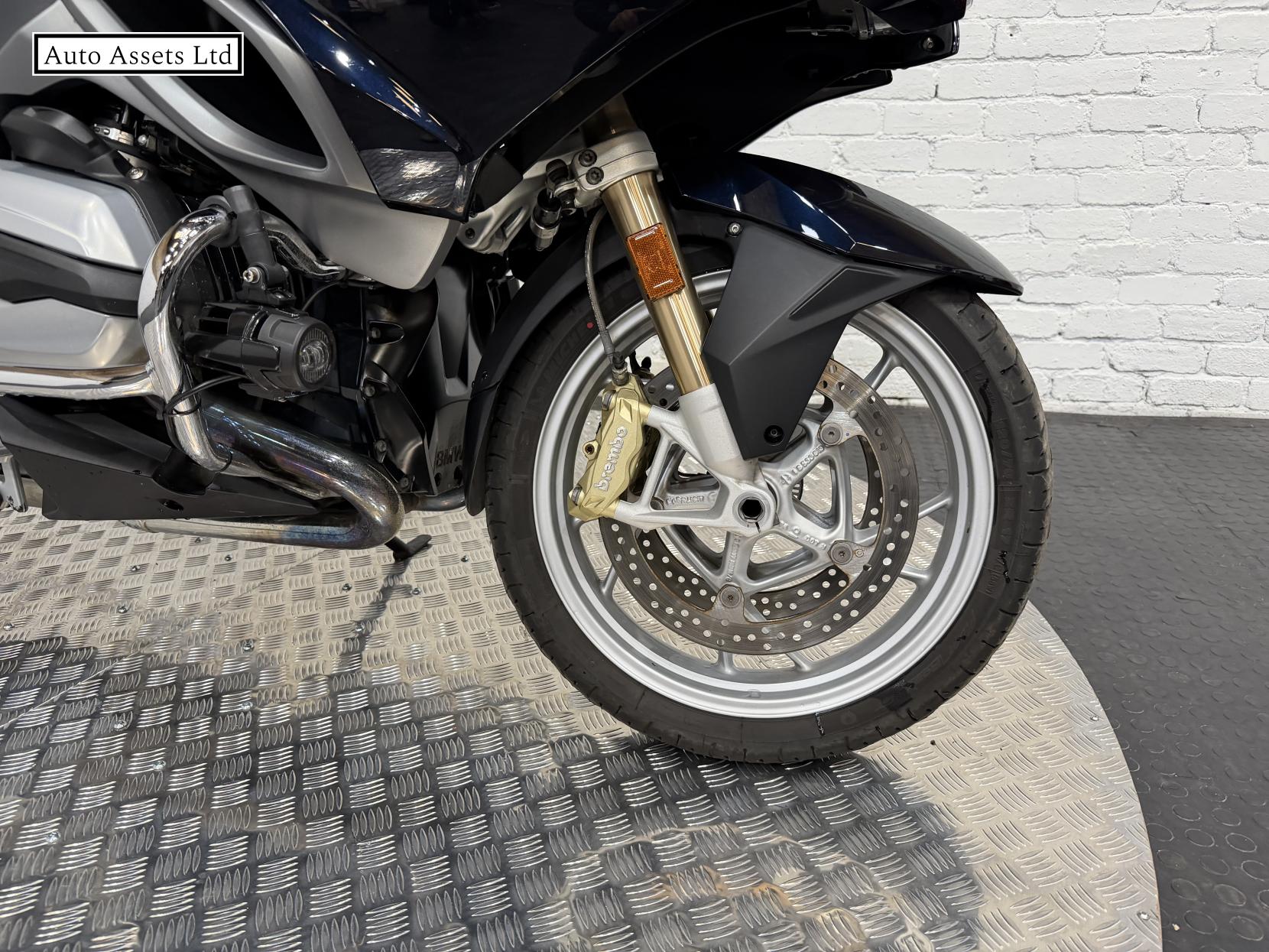 BMW R 1200 RT 1200 LE Sports Tourer Petrol Manual Euro 4 (125 ps)