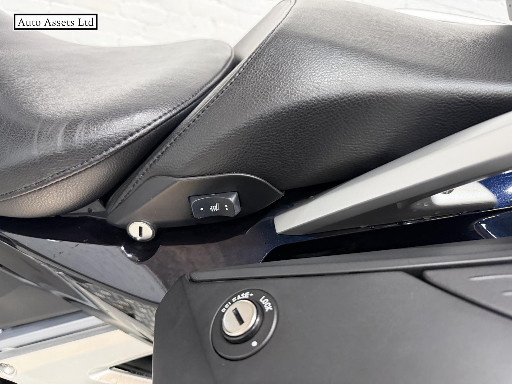 BMW R 1200 RT 1200 LE Sports Tourer Petrol Manual Euro 4 (125 ps)