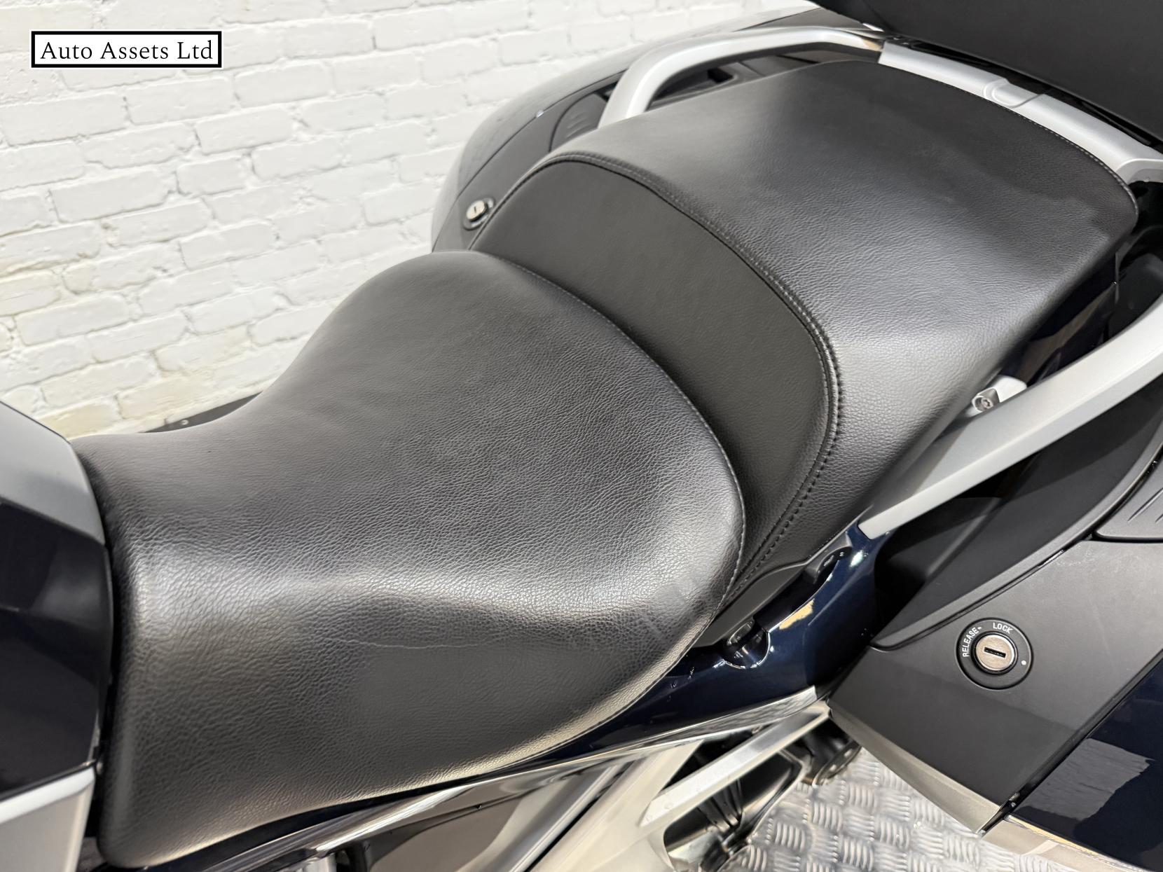 BMW R 1200 RT 1200 LE Sports Tourer Petrol Manual Euro 4 (125 ps)